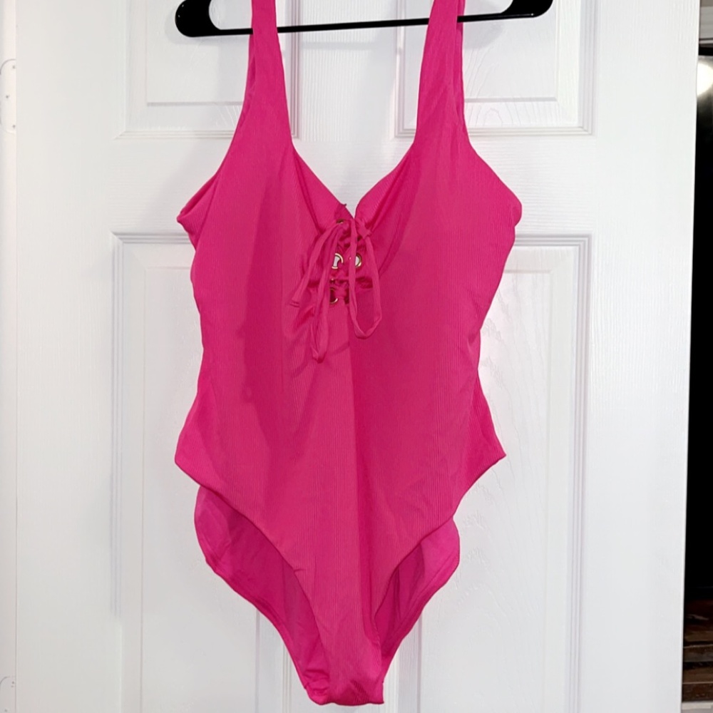 hot pink rue 21 size 2x one piece bathing suit
